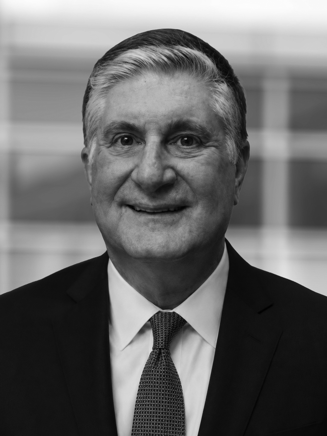 Michael Lewan-bw